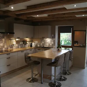 agreable-maison-de-village-proche-frontiere.hotels-rhonealpes.com/