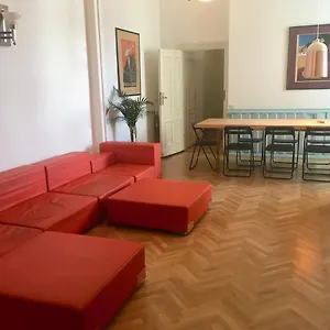 4th Floor Varsovie